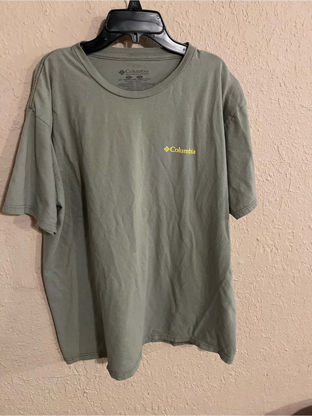 Columbia Men’s Short Sleeve Tee in Olive with Yellow Logo